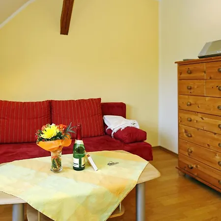 Waldstrasse 9 04 Apartmán